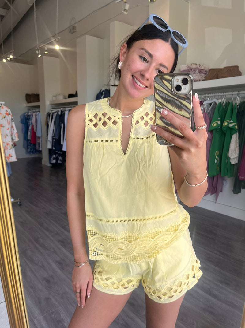 AL2470 Butter Yellow Eyelet Trim Shorts