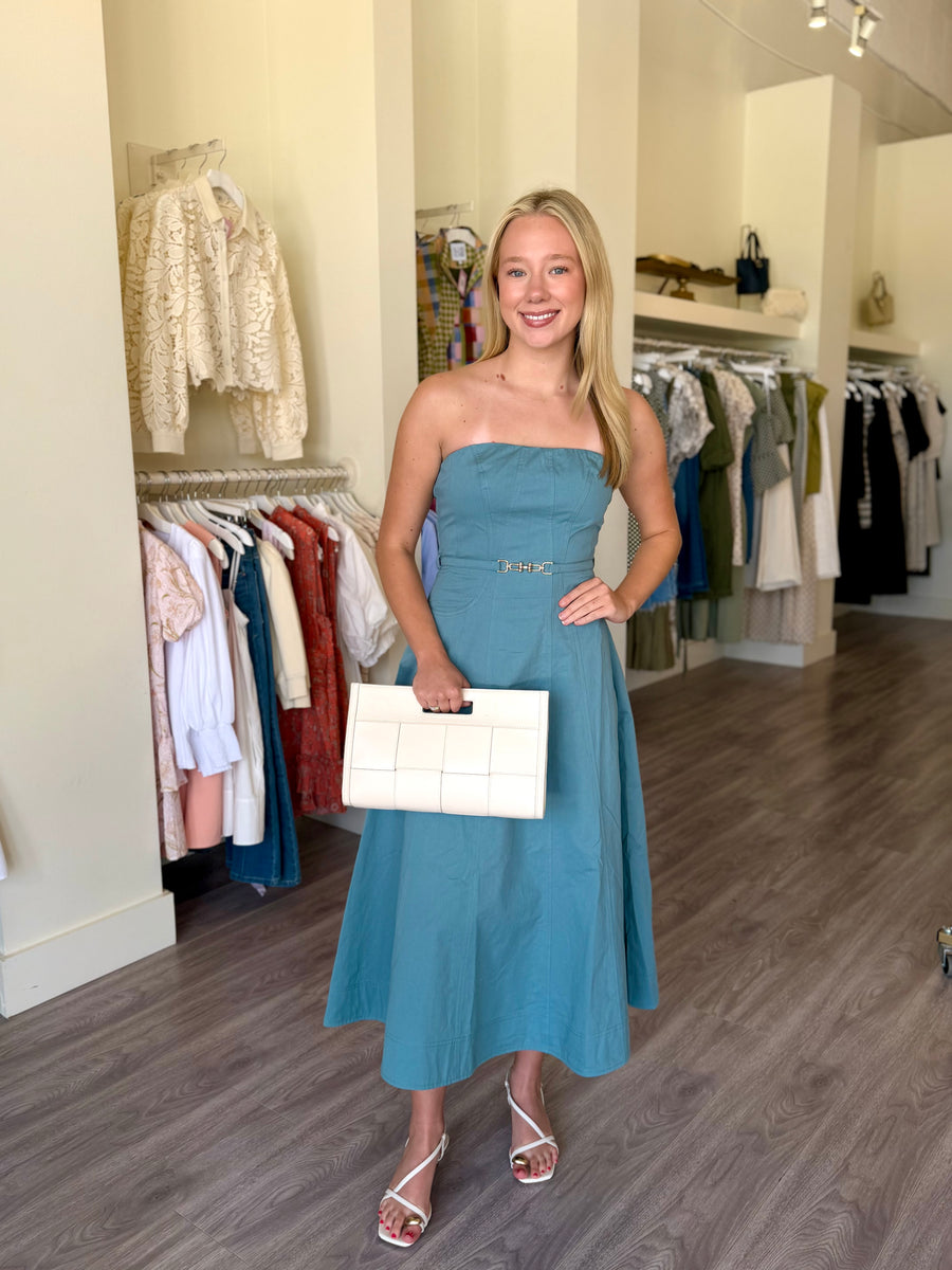 boutique dresses Make It Your Own White Tiered Dress, X-Large - The Mint Julep you are going to love styling this beauty with everything from heels to sneakers Bridal Boutique Wedding Dress Site