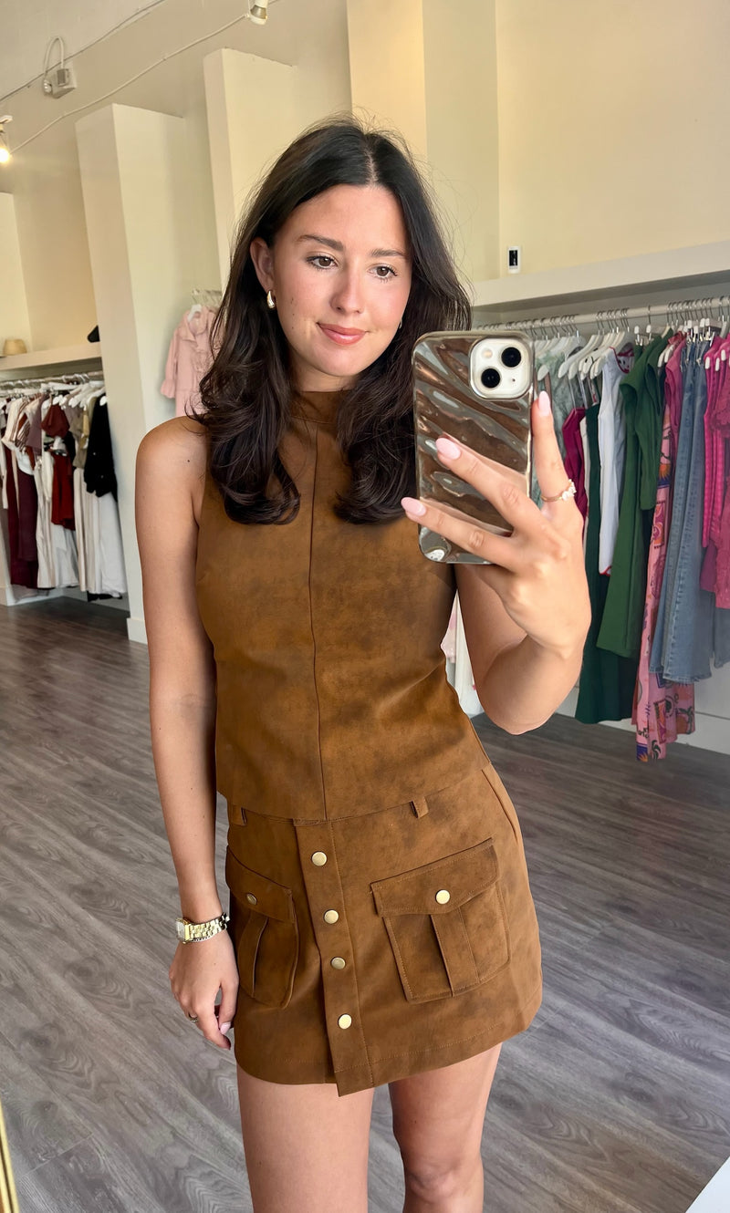 EN4767 Brown Faux Leather Top