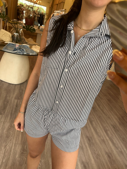 ST3195 Black/White Striped Elastic Waist Shorts