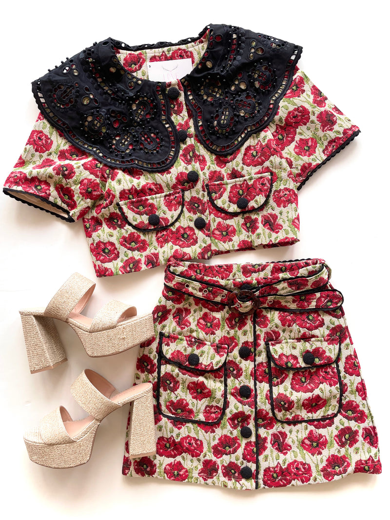 SJ524 Red floral collared blouse